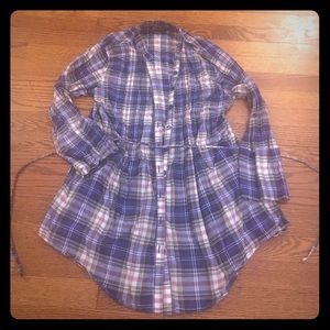 Fun quarter sleeve plaid shirt